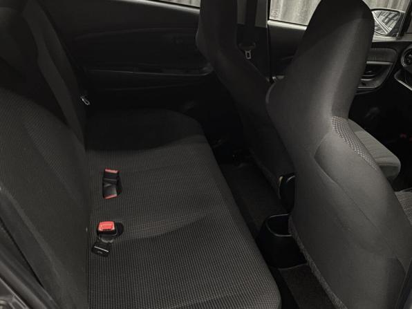 Toyota Vitz III (XP130) Рестайлинг 2 с пробегом 2019 года, цена 999 000 рублей, 98000 км, хэтчбек, Автокод Объявления