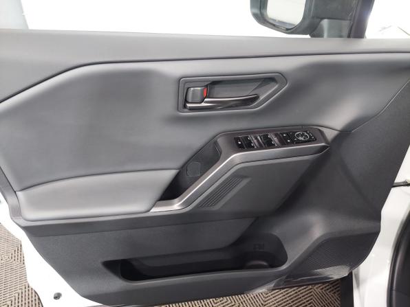 Toyota RAV4 VI (XA60) с пробегом 2026 года, цена 4 200 000 рублей, 8 км, внедорожник, Автокод Объявления