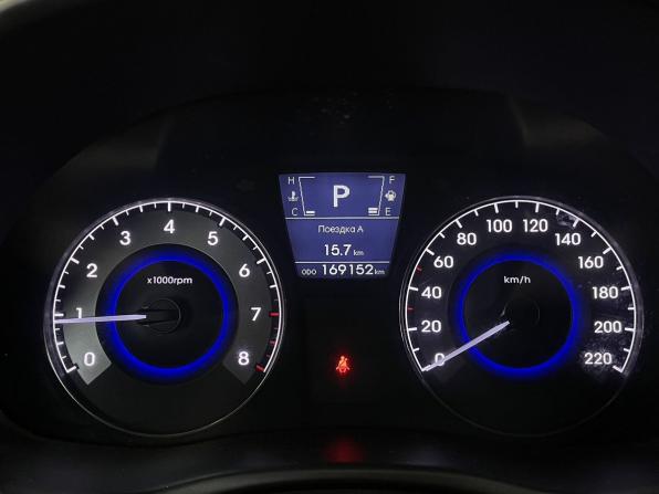 Hyundai Solaris I Рестайлинг с пробегом 2014 года, цена 999 000 рублей, 169152 км, седан, Автокод Объявления