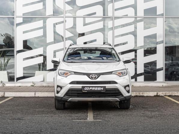 Toyota RAV4 IV (XA40) Рестайлинг с пробегом 2018 года, цена 2 429 000 рублей, 141330 км, внедорожник, Автокод Объявления