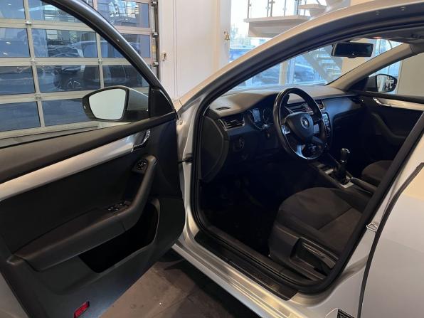 Skoda Octavia III (A7) с пробегом 2013 года, цена 1 300 000 рублей, 241465 км, лифтбек, Автокод Объявления