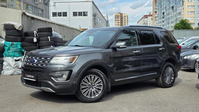 Ford Explorer V Рестайлинг с пробегом 2018 года, цена 2 399 000 рублей, 208300 км, внедорожник, Автокод Объявления