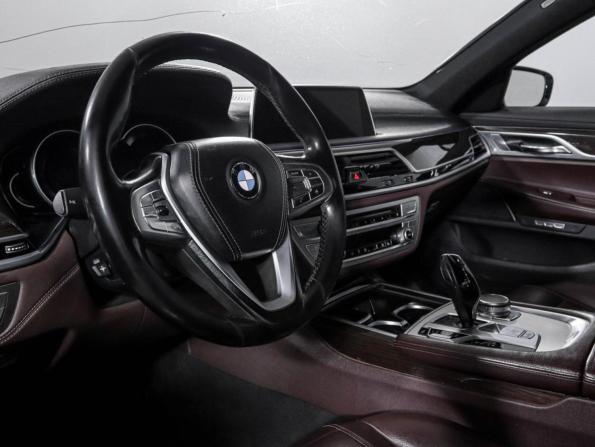BMW 7 серии VI (G11/G12) с пробегом 2016 года, цена 2 600 000 рублей, 209023 км, седан, Автокод Объявления