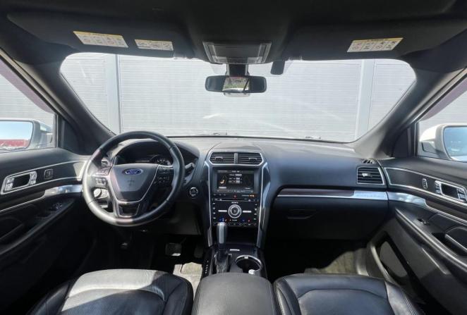 Ford Explorer V Рестайлинг с пробегом 2016 года, цена 2 490 000 рублей, 180000 км, внедорожник, Автокод Объявления