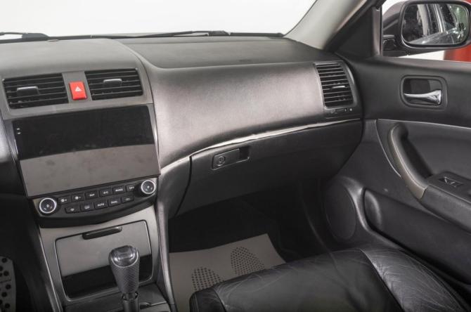 Honda Accord VII Рестайлинг с пробегом 2006 года, цена 1 139 000 рублей, 284000 км, седан, Автокод Объявления