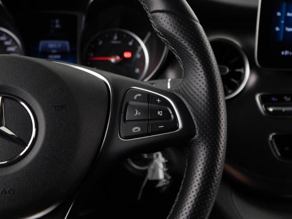 Mercedes-Benz V-Класс III (W447) Рестайлинг с пробегом 2023 года, цена 7 797 434 рубля, 15399 км, минивэн, Автокод Объявления