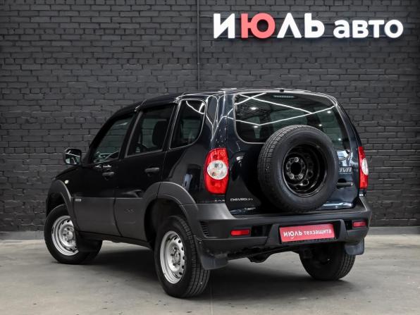 Chevrolet Niva I Рестайлинг с пробегом 2018 года, цена 840 000 рублей, 88481 км, внедорожник, Автокод Объявления
