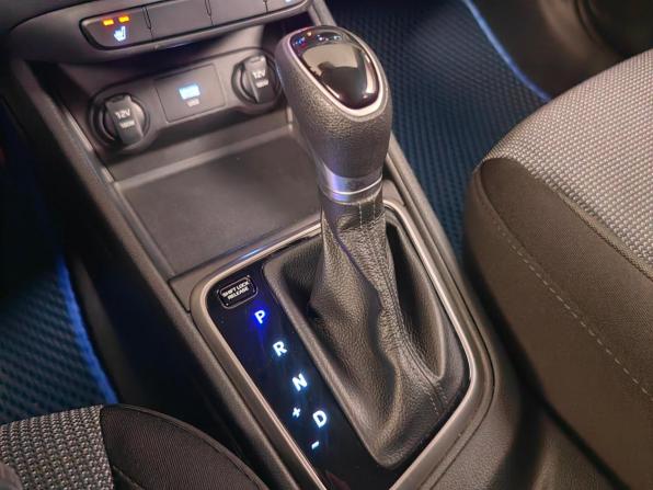 Hyundai Solaris II Рестайлинг с пробегом 2020 года, цена 1 455 000 рублей, 76040 км, седан, Автокод Объявления
