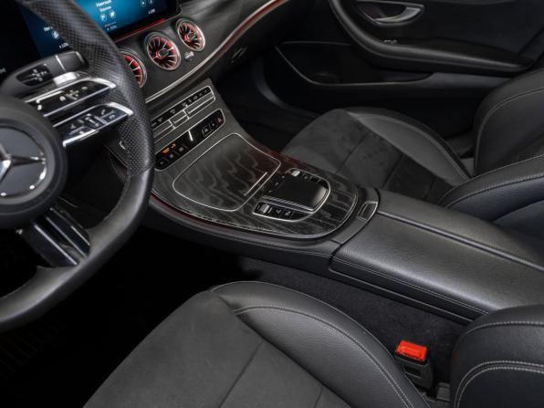 Mercedes-Benz E-Класс V (W213 S213 C238) Рестайлинг с пробегом 2020 года, цена 4 100 000 рублей, 107256 км, седан, Автокод Объявления