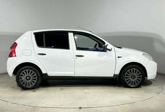 Renault Sandero I с пробегом 2011 года, цена 275 000 рублей, 279077 км, хэтчбек, Автокод Объявления