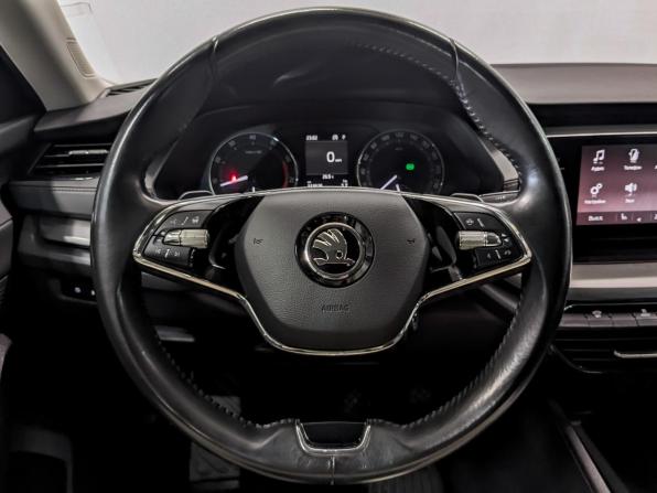 Skoda Octavia IV (A8) с пробегом 2020 года, цена 2 025 000 рублей, 113618 км, лифтбек, Автокод Объявления