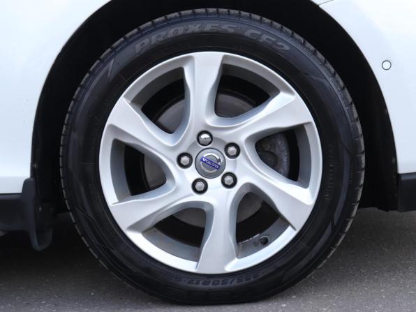 Volvo V40 II с пробегом 2014 года, цена 1 100 000 рублей, 193060 км, хэтчбек, Автокод Объявления