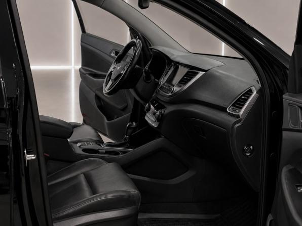 Hyundai Tucson III с пробегом 2018 года, цена 2 199 000 рублей, 120550 км, внедорожник, Автокод Объявления