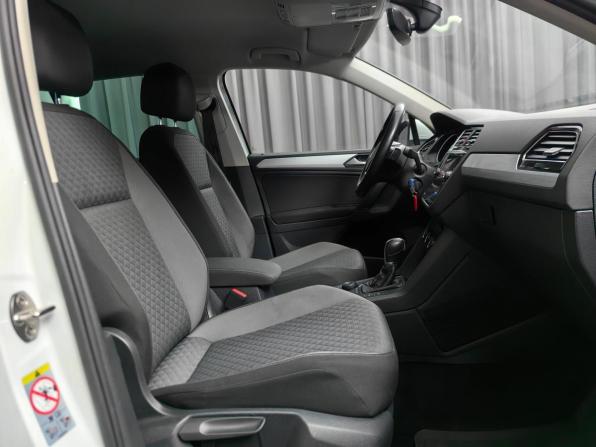 Volkswagen Tiguan II с пробегом 2018 года, цена 2 599 000 рублей, 135363 км, внедорожник, Автокод Объявления