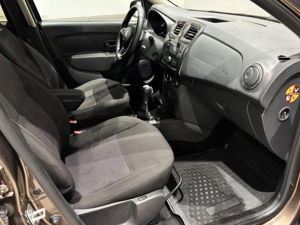 Renault Sandero II Рестайлинг с пробегом 2019 года, цена 1 278 151 рубль, 52541 км, хэтчбек, Автокод Объявления