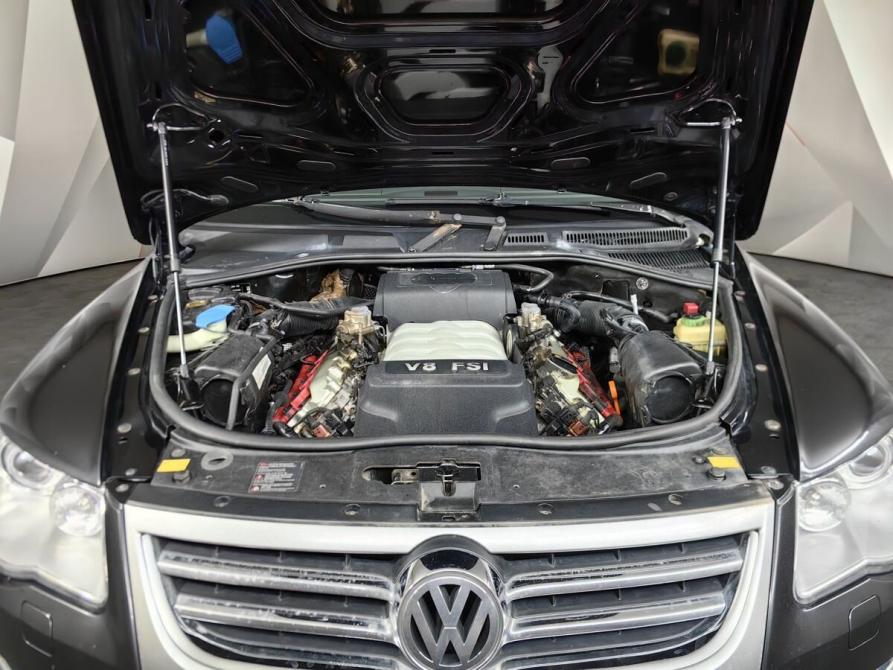 Volkswagen Touareg I Рестайлинг Москва  - изображение 11