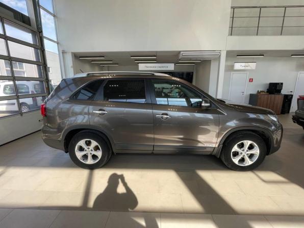 Kia Sorento II Рестайлинг с пробегом 2017 года, цена 2 050 700 рублей, 62511 км, внедорожник, Автокод Объявления