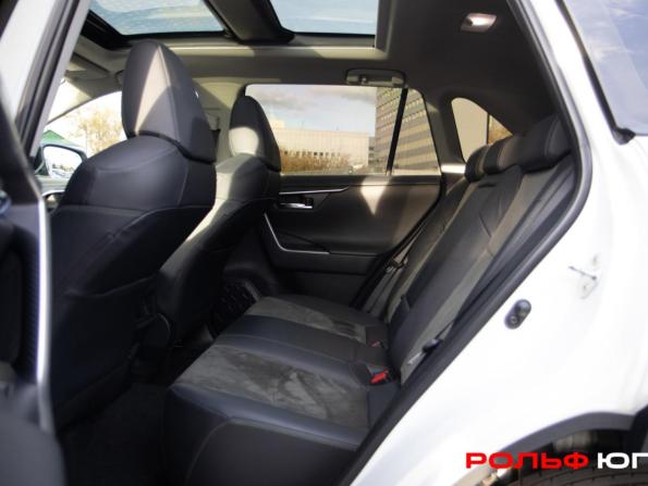 Toyota RAV4 V (XA50) с пробегом 2023 года, цена 3 648 000 рублей, 39276 км, внедорожник, Автокод Объявления