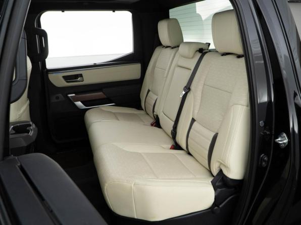 Toyota Tundra III с пробегом 2022 года, цена 8 145 055 рублей, 28022 км, offers.body_type.unknown, Автокод Объявления
