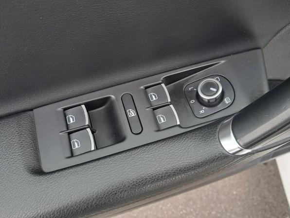 Volkswagen Passat B7 с пробегом 2012 года, цена 959 000 рублей, 243002 км, седан, Автокод Объявления