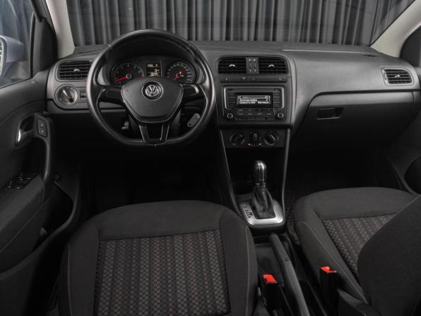Volkswagen Polo V Рестайлинг с пробегом 2017 года, цена 1 099 000 рублей, 86408 км, седан, Автокод Объявления