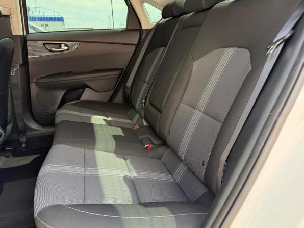 Kia Cerato IV Рестайлинг с пробегом 2021 года, цена 1 950 000 рублей, 105000 км, седан, Автокод Объявления