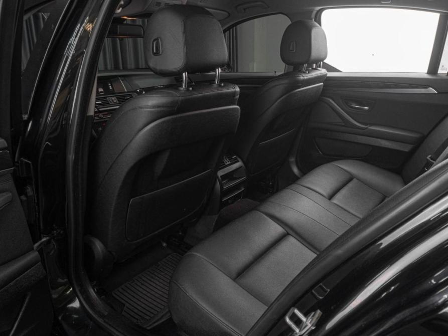 BMW 5 серии VI (F10/F11/F07) Рестайлинг Тюмень  - изображение 16
