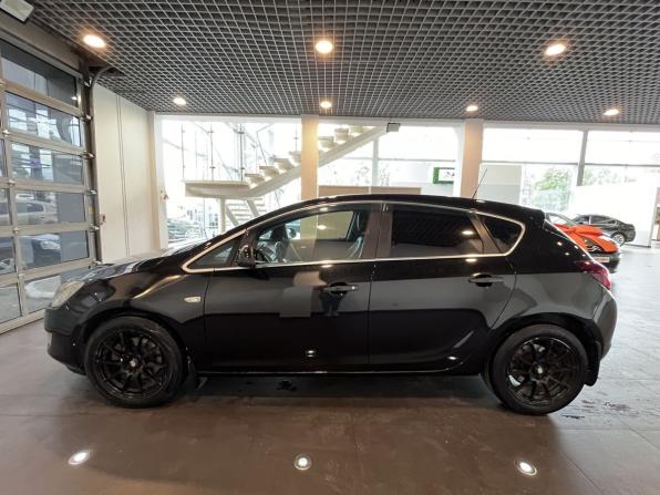 Opel Astra J с пробегом 2011 года, цена 632 000 рублей, 247258 км, хэтчбек, Автокод Объявления