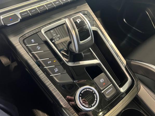 Geely Atlas Pro с пробегом 2023 года, цена 2 055 900 рублей, 56862 км, внедорожник, Автокод Объявления