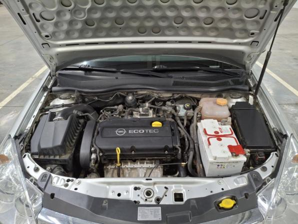 Opel Astra H Рестайлинг с пробегом 2012 года, цена 589 000 рублей, 213035 км, седан, Автокод Объявления