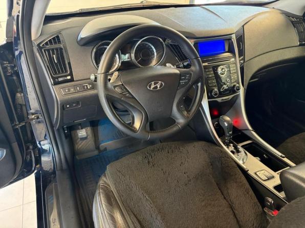 Hyundai Sonata VI (YF) с пробегом 2011 года, цена 1 058 000 рублей, 238341 км, седан, Автокод Объявления