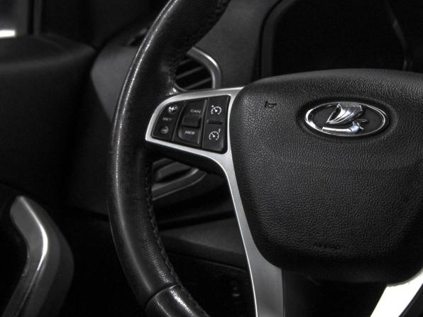 Lada (ВАЗ) XRAY I с пробегом 2018 года, цена 899 900 рублей, 112000 км, хэтчбек, Автокод Объявления