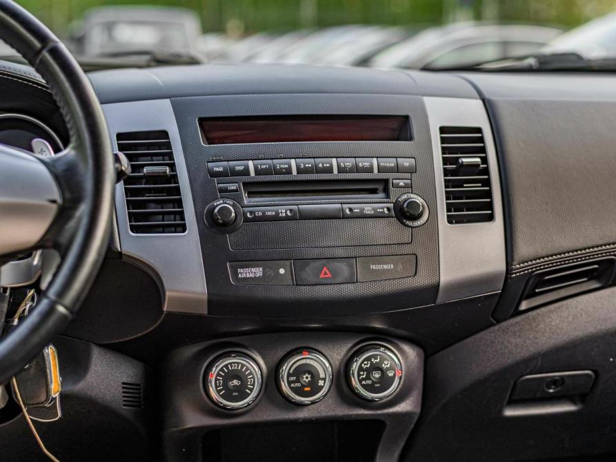 Mitsubishi Outlander II Рестайлинг Санкт-Петербург  - изображение 8