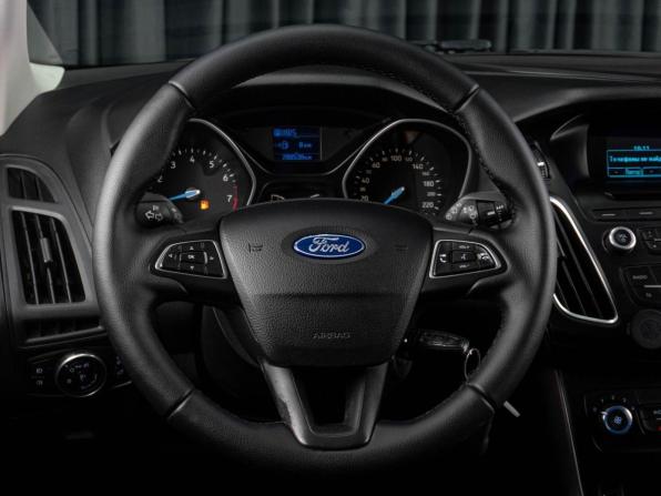 Ford Focus III Рестайлинг с пробегом 2016 года, цена 929 000 рублей, 200538 км, универсал, Автокод Объявления