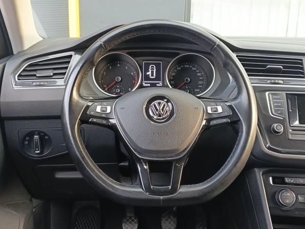 Volkswagen Tiguan II с пробегом 2017 года, цена 1 895 000 рублей, 133375 км, внедорожник, Автокод Объявления