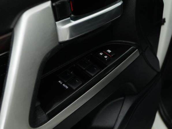 Toyota Land Cruiser 200 Series Рестайлинг 2 с пробегом 2020 года, цена 8 985 055 рублей, 72397 км, внедорожник, Автокод Объявления