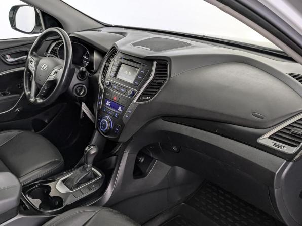 Hyundai Santa Fe III Рестайлинг с пробегом 2018 года, цена 2 650 000 рублей, 123376 км, внедорожник, Автокод Объявления