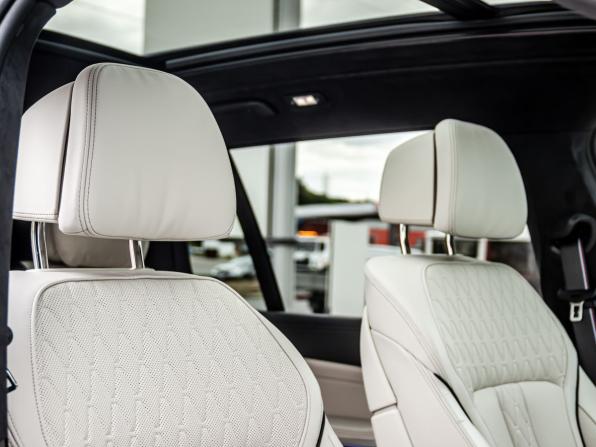 BMW X7 I (G07) Рестайлинг с пробегом 2025 года, цена 17 500 000 рублей, 5491 км, внедорожник, Автокод Объявления