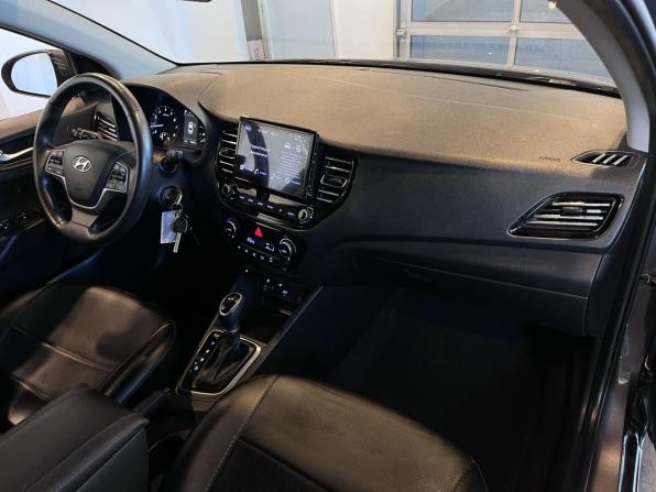 Hyundai Solaris II Рестайлинг с пробегом 2021 года, цена 1 690 000 рублей, 78002 км, седан, Автокод Объявления