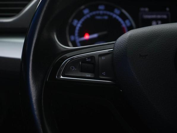 Skoda Superb III с пробегом 2016 года, цена 1 779 040 рублей, 132002 км, лифтбек, Автокод Объявления