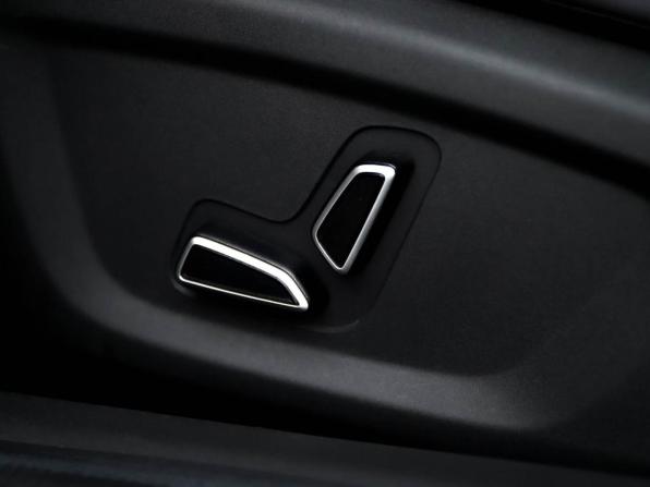 Changan UNI-V I с пробегом 2023 года, цена 2 363 444 рубля, 35977 км, лифтбек, Автокод Объявления