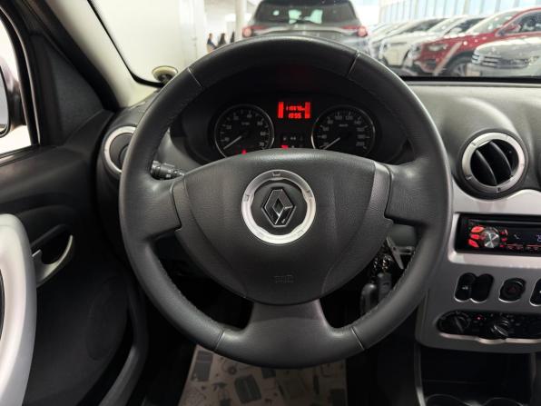 Renault Sandero I с пробегом 2014 года, цена 750 000 рублей, 115439 км, хэтчбек, Автокод Объявления