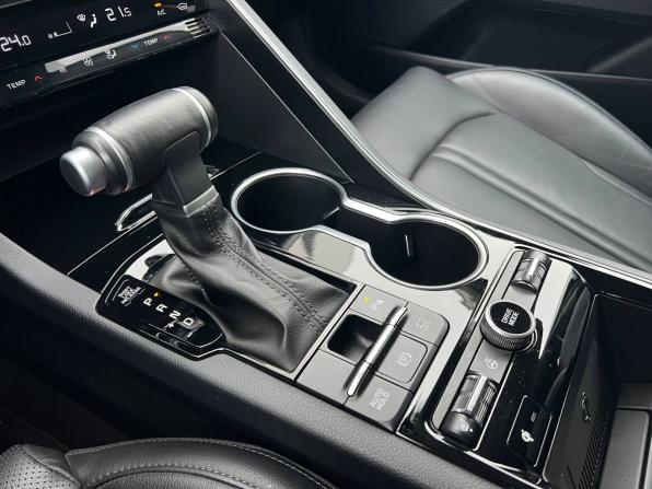 Kia K5 III с пробегом 2021 года, цена 2 595 000 рублей, 87183 км, седан, Автокод Объявления