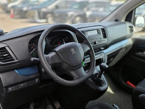 Peugeot Traveller I с пробегом 2017 года, цена 1 759 000 рублей, 160759 км, минивэн, Автокод Объявления