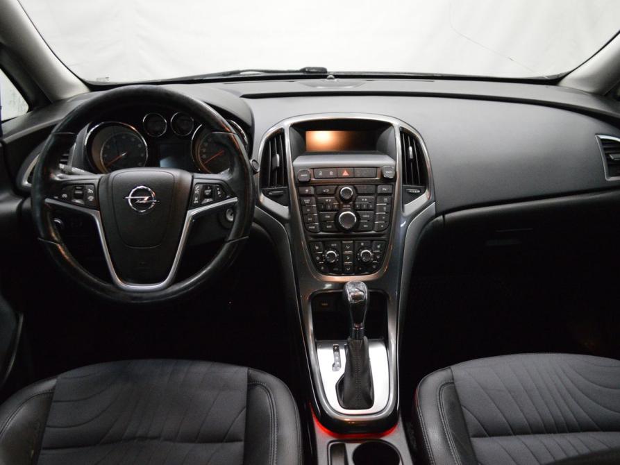 Opel Astra J Рестайлинг Санкт-Петербург  - изображение 13