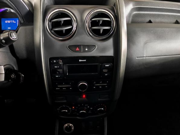 Renault Duster I Рестайлинг с пробегом 2018 года, цена 960 000 рублей, 123276 км, внедорожник, Автокод Объявления