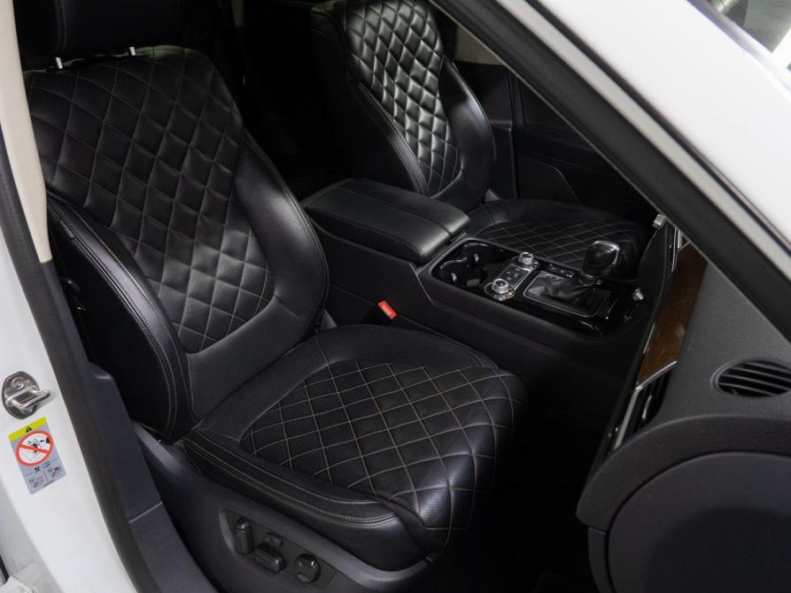Volkswagen Touareg II Рестайлинг Тюмень  - изображение 20