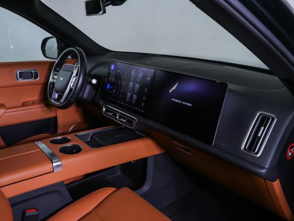 Li Auto (Lixiang) L9 I с пробегом 2024 года, цена 6 990 000 рублей, 28801 км, внедорожник, Автокод Объявления