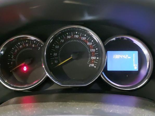 Renault Sandero II с пробегом 2015 года, цена 825 000 рублей, 138442 км, хэтчбек, Автокод Объявления
