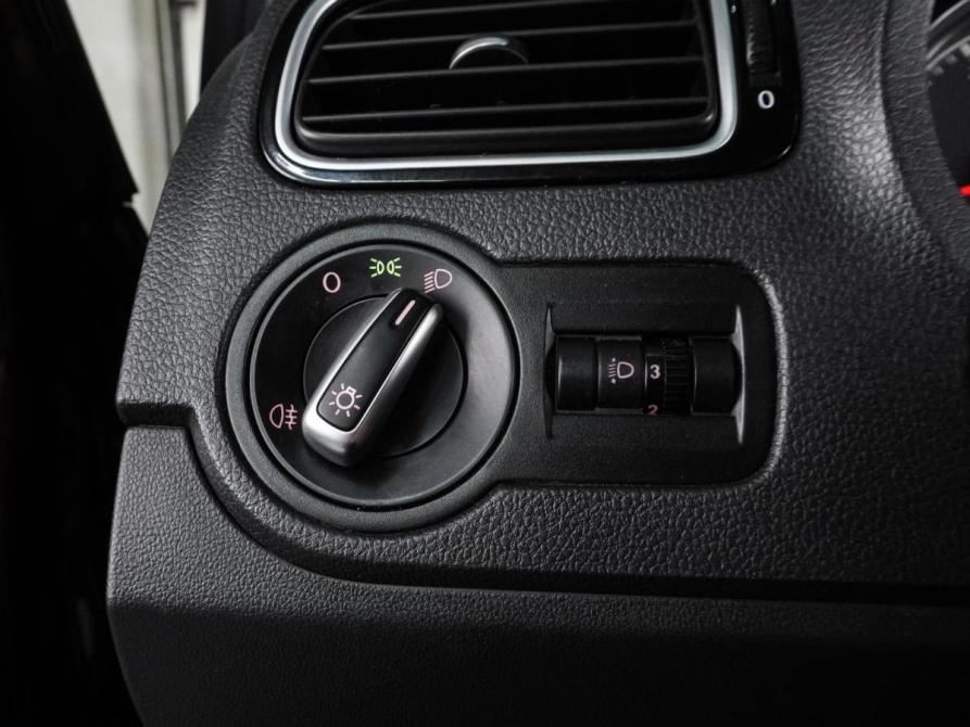 Volkswagen Polo V Рестайлинг Воронеж  - изображение 12